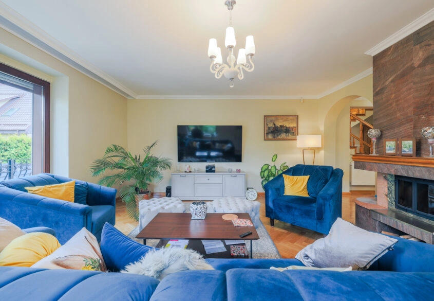 Duży dom 11 pokoi w idealnym stanie