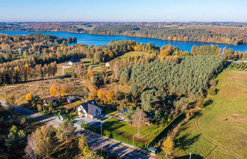 Komfortowa posiadłość, duża działka, ładny ogród