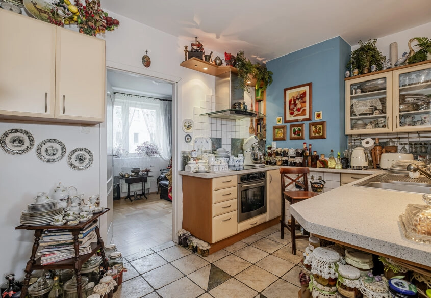 Niedźwiednik- dla rodziny! Dwa poziomy! Hala garaż