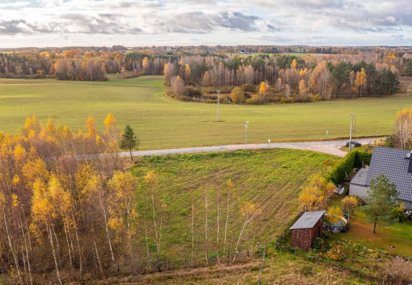 działka w Dąbrowie, gm. Stężyca, ob. Łosienice
