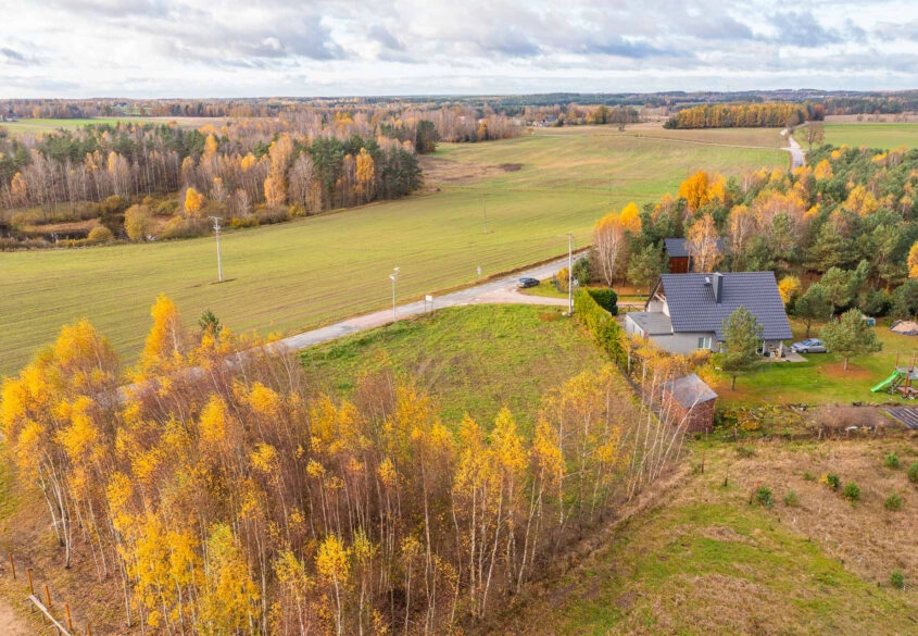 działka w Dąbrowie, gm. Stężyca, ob. Łosienice