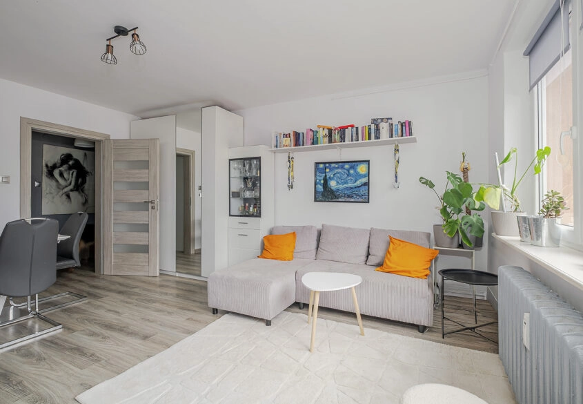 3 pokoje z oddzielną kuchnią gotowe do wprowadzeni