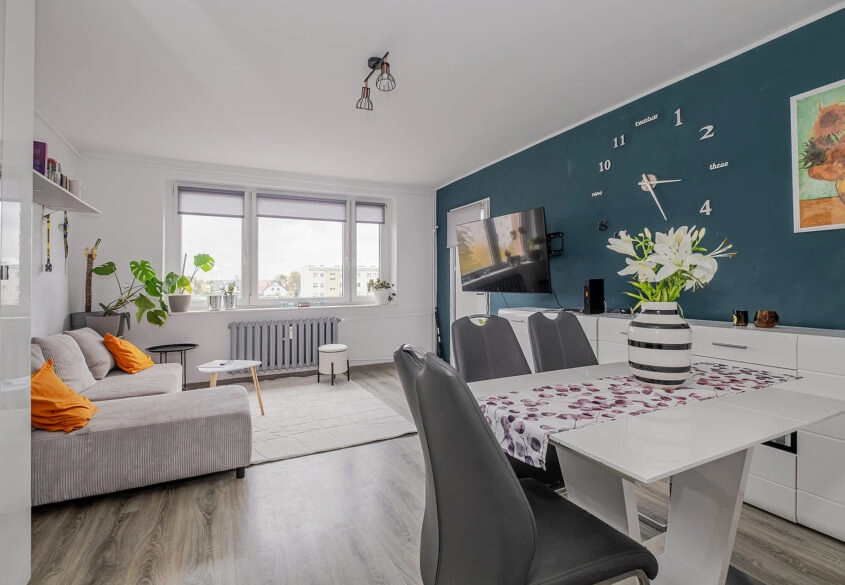 3 pokoje z oddzielną kuchnią gotowe do wprowadzeni