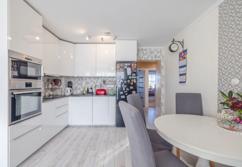 3 pokojowe mieszkanie, 2 balkony, ładny widok!