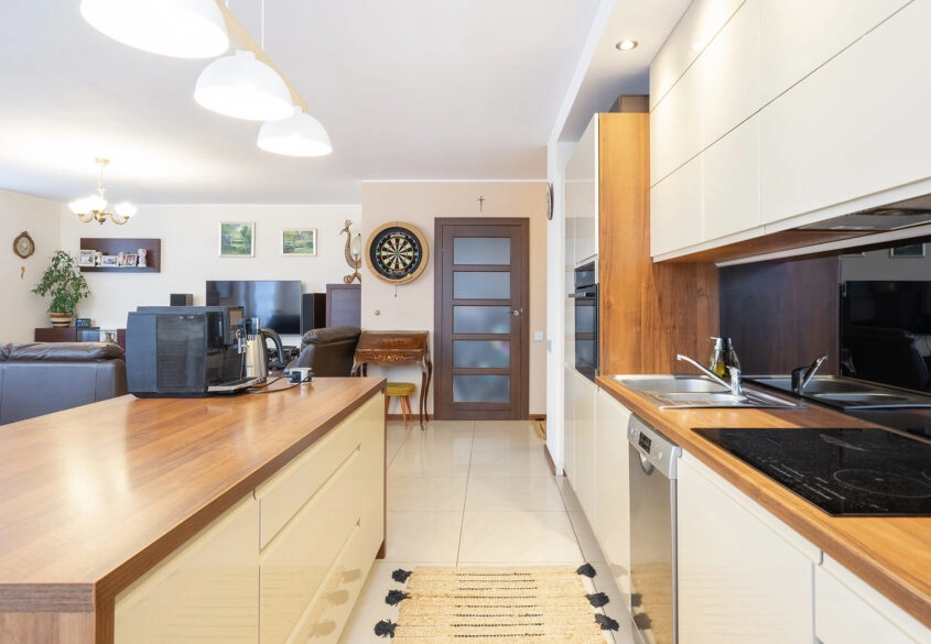 Unikatowa lokalizacja w centrum z dala od zgiełku.