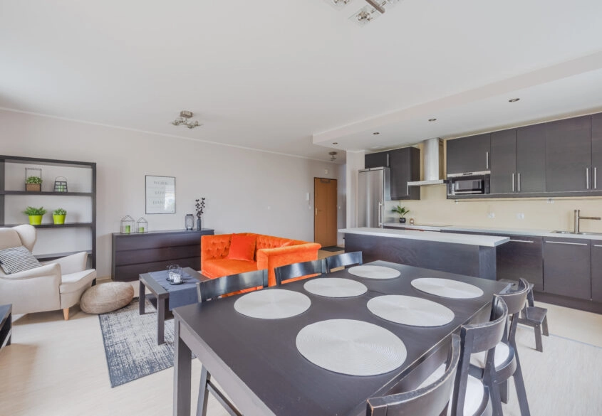 Dwa poziomy! 3 pokoje, balkon, piwnica- od zaraz!