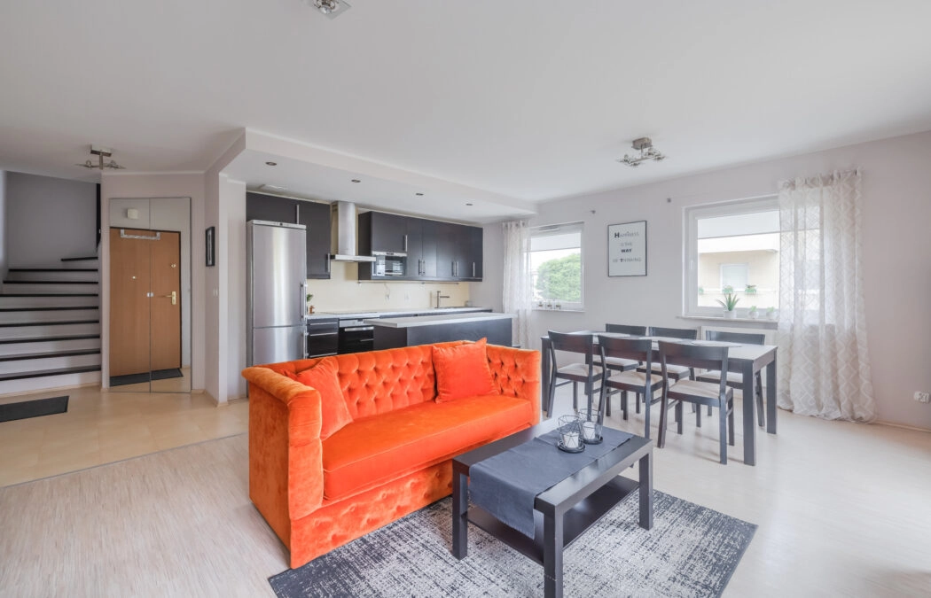 Dwa poziomy! 3 pokoje, balkon, piwnica- od zaraz!