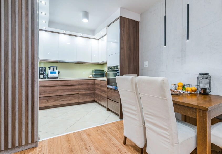 Osowa 3 pokoje + 2 miejsca w hali