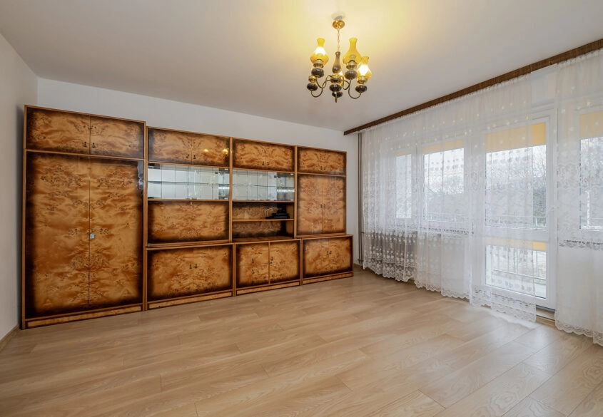 2 POKOJE NA MORENIE/KOMUNIKACJA MIEJSKA/OD ZARAZ