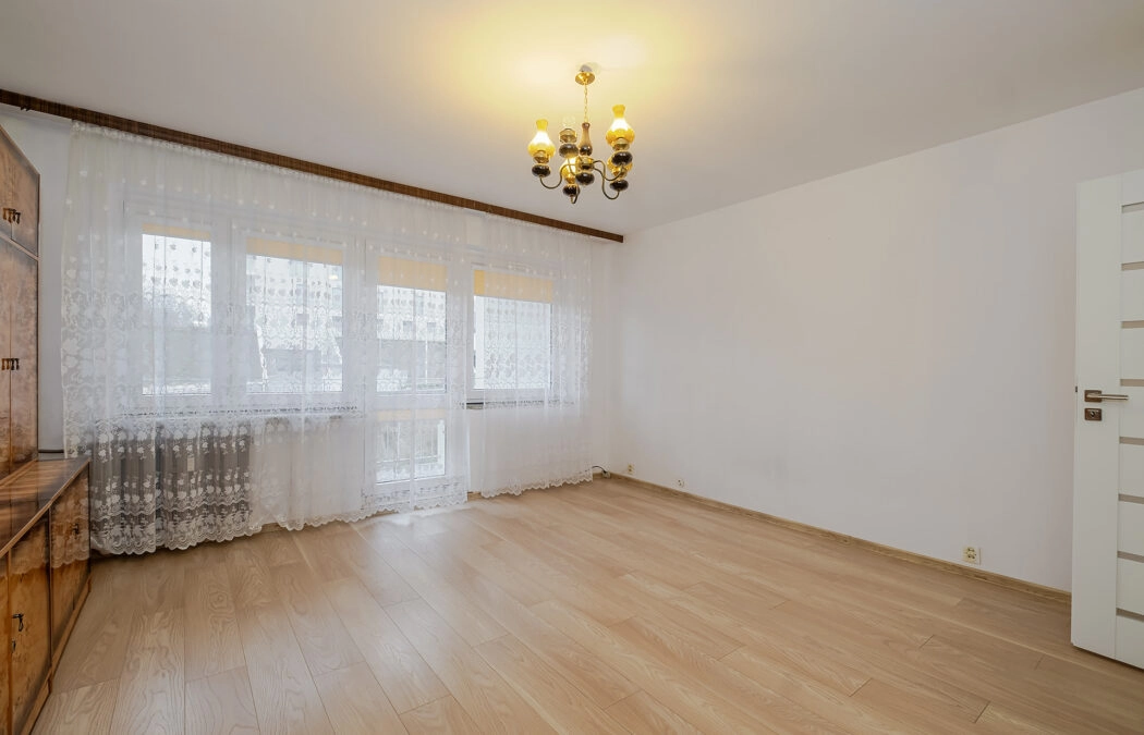 2 POKOJE NA MORENIE/KOMUNIKACJA MIEJSKA/OD ZARAZ