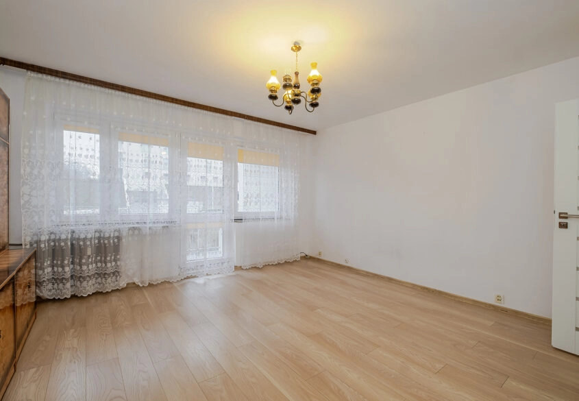 2 POKOJE NA MORENIE/KOMUNIKACJA MIEJSKA/OD ZARAZ