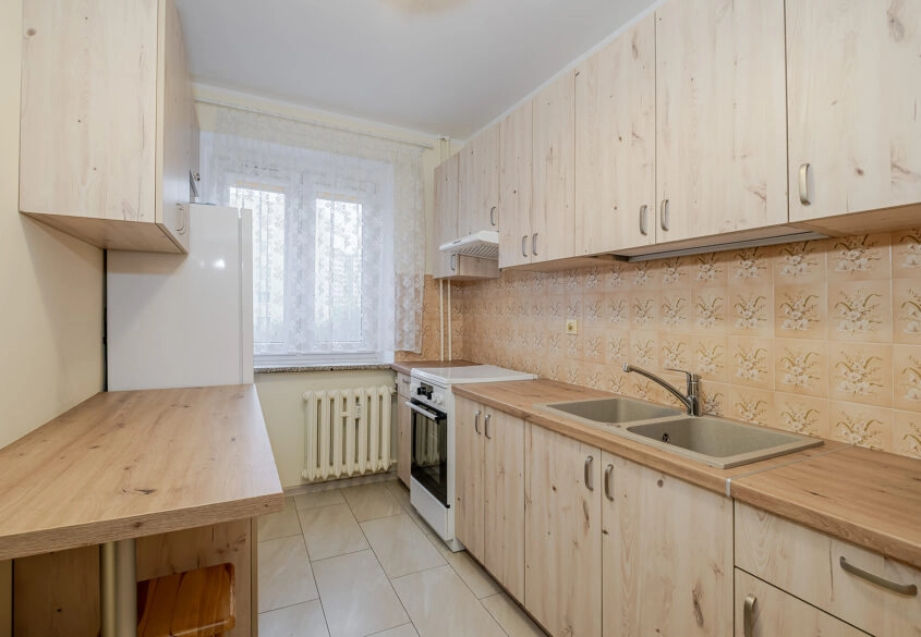 2 POKOJE NA MORENIE/KOMUNIKACJA MIEJSKA/OD ZARAZ