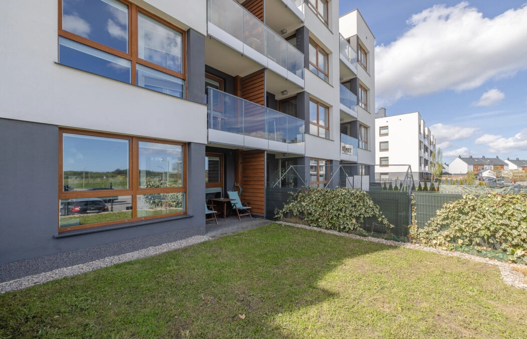 Dwa poziomy/ Balkon/ Ogród/ Miejsce w hali