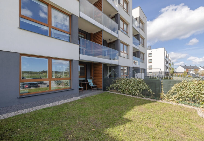 Dwa poziomy/ Balkon/ Ogród/ Miejsce w hali