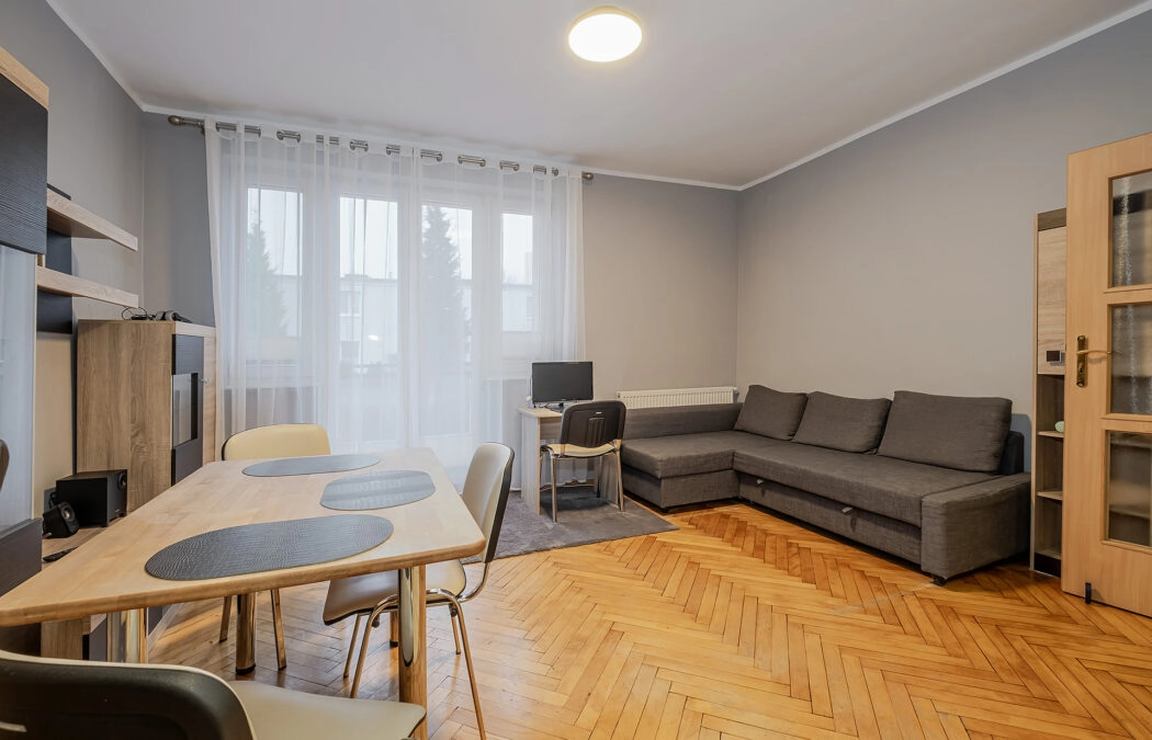 Gdynia Witomino,PARTER, 2 pokoje, balkon, piwnica.