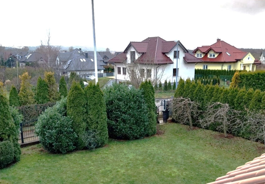 DOM WOLNOSTOJĄCY W MOSTACH