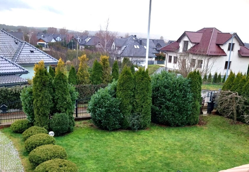 DOM WOLNOSTOJĄCY W MOSTACH