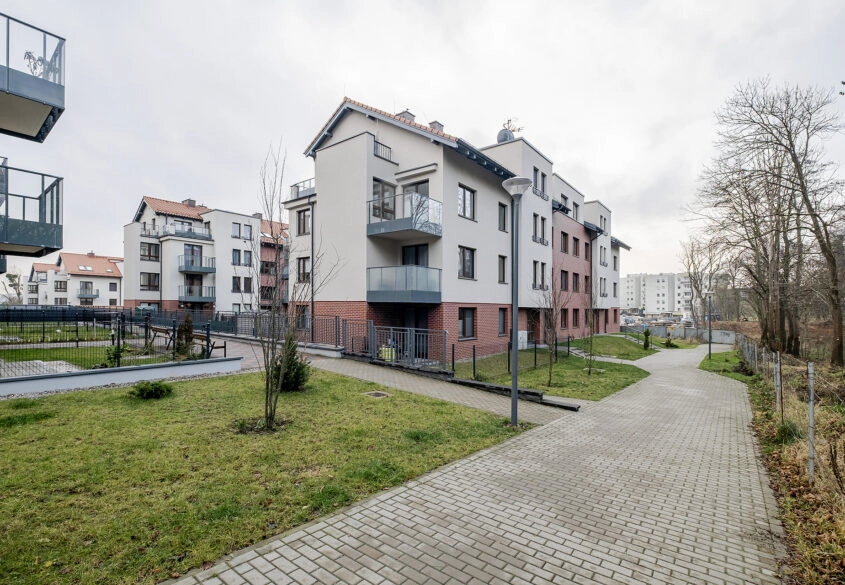 3 pokoje z halą i komórką | Wieżycka Folwark