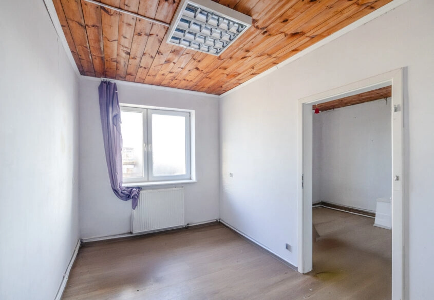 Obiekt handlowo-usługowy, Trakt św. Wojciecha