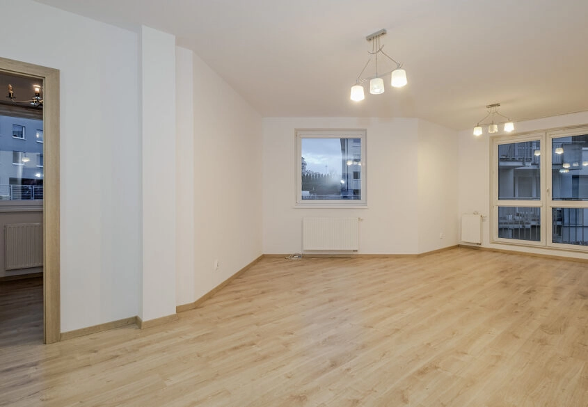 Okazja 4 pokoje, garaż, miejsce w hali i komórka