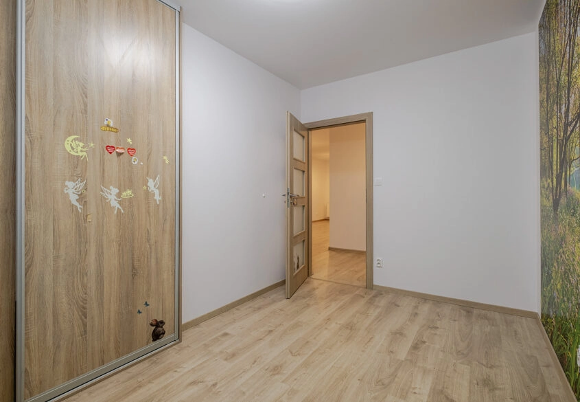 Okazja 4 pokoje, garaż, miejsce w hali i komórka