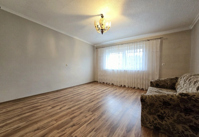 2 pokoje, blisko miasta, niskie opłaty, własne CO.