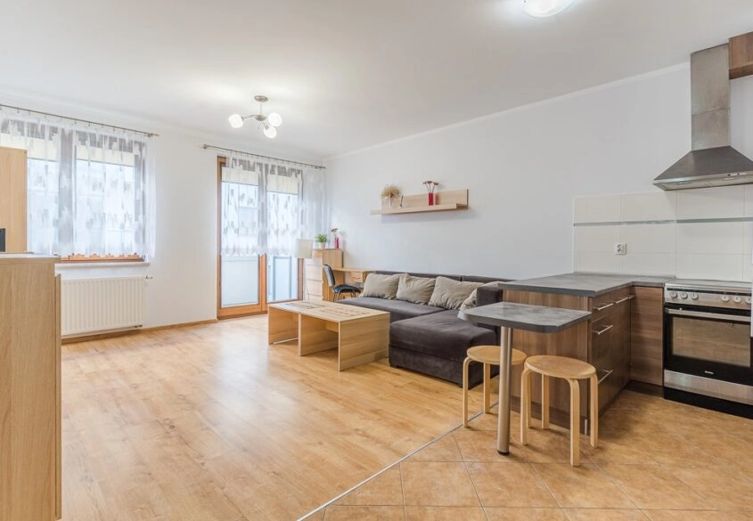 Mieszkanie 2-pok, Garnizon, SKM 990m