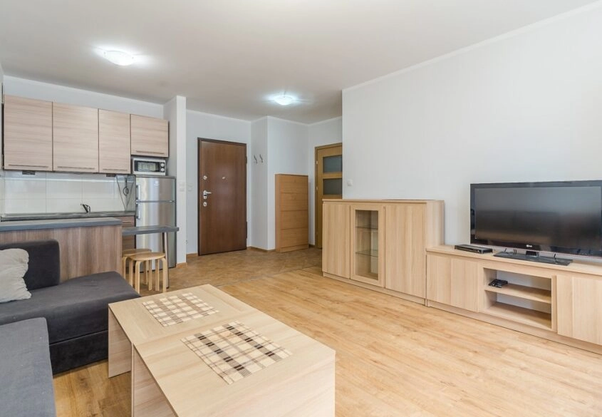 Mieszkanie 2-pok, Garnizon, SKM 990m