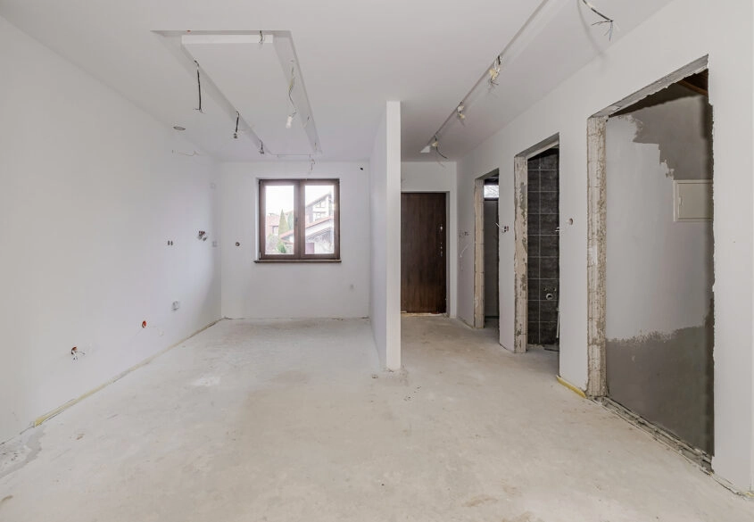 6 pokoi, 3 balkony, ogród - do własnej aranżacji!