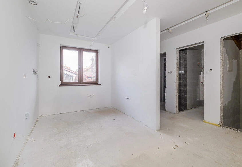 6 pokoi, 3 balkony, ogród - do własnej aranżacji!