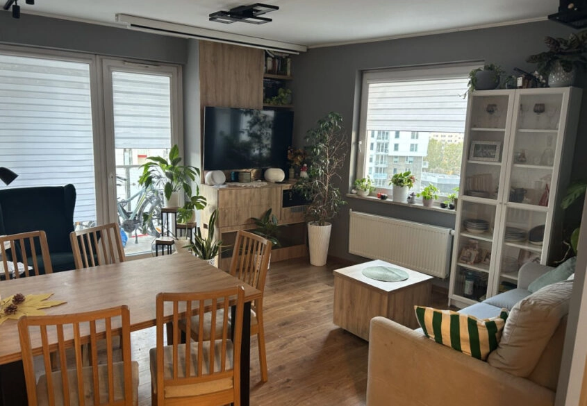 4-pokojowe z widokiem na wyższym piętrze