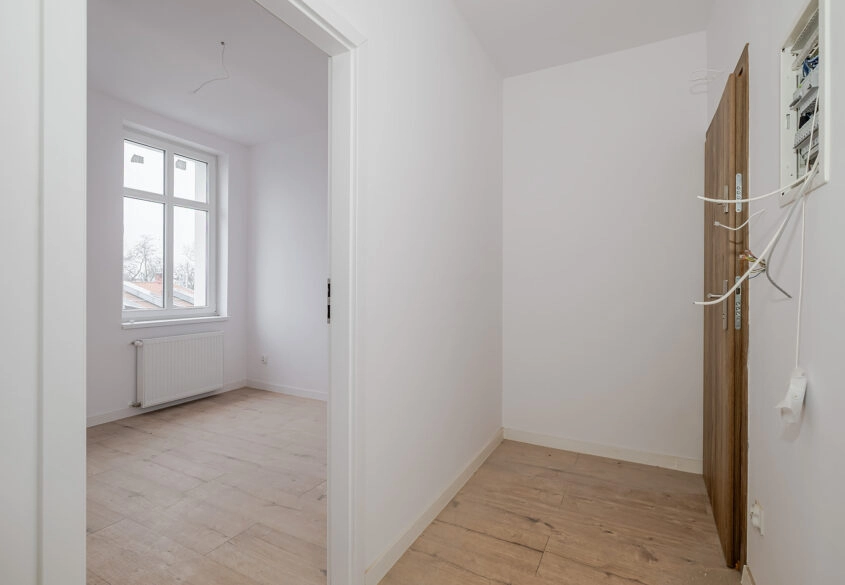 2 pokoje po remoncie blisko PKP