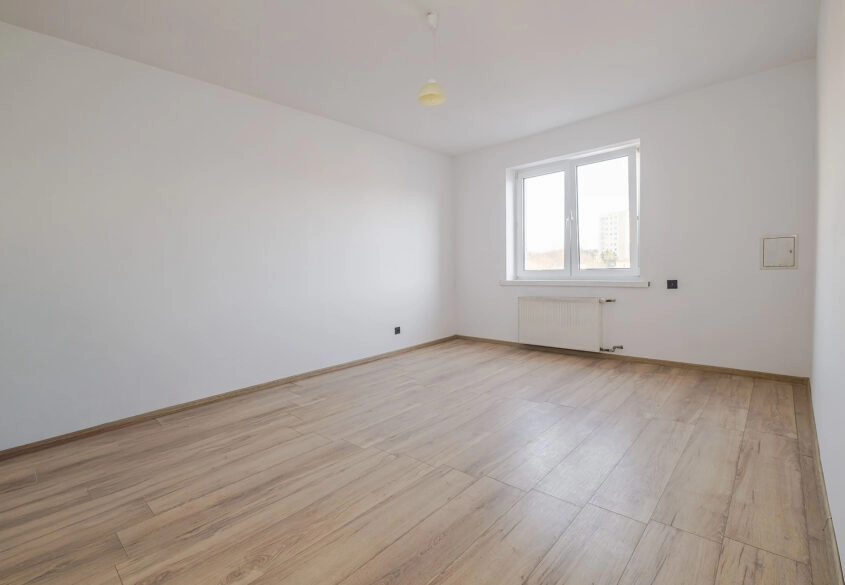 GDYNIA ŚWIĘTOJAŃSKA 42m , DO WŁASNEJ ARANŻACJI