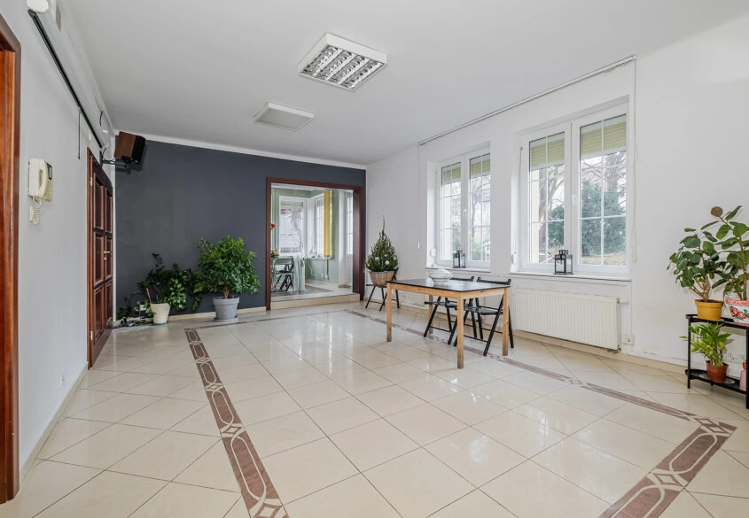 Lokal użytkowy na wynajem – Gdańsk, ul. Hallera 2B