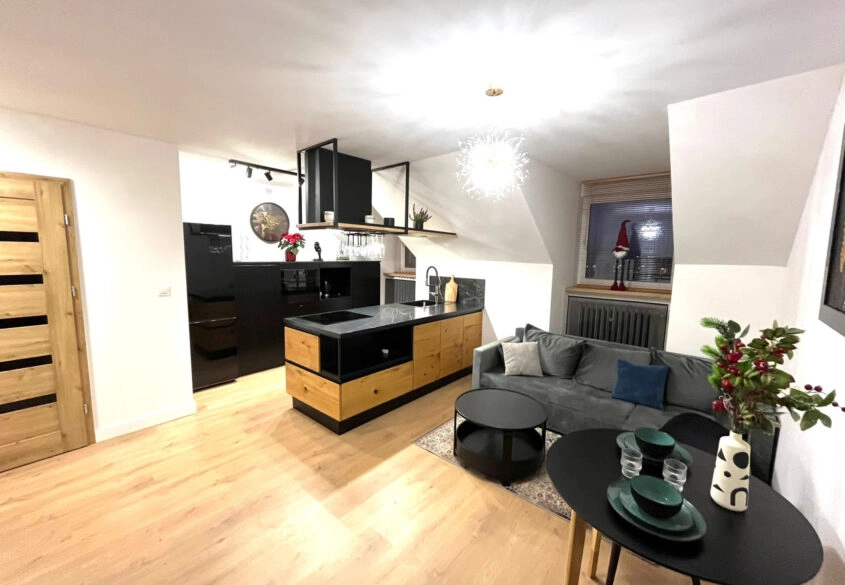 Po generalnym remoncie, 2 pokoje, Centrum Gdyni