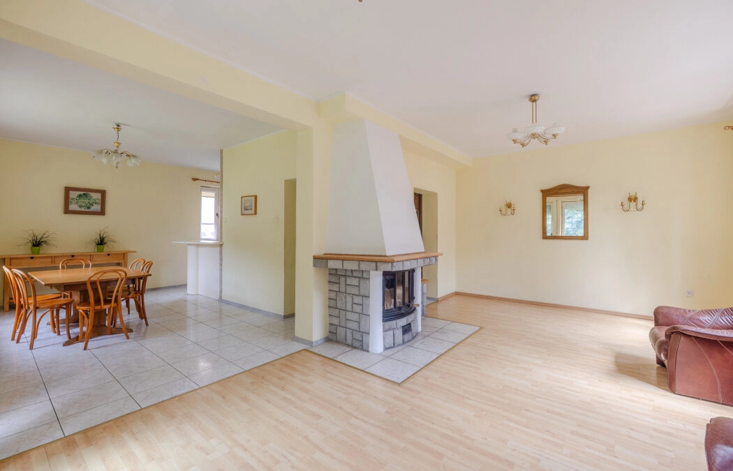 Dom wolnostojący - w spokojnej okolicy