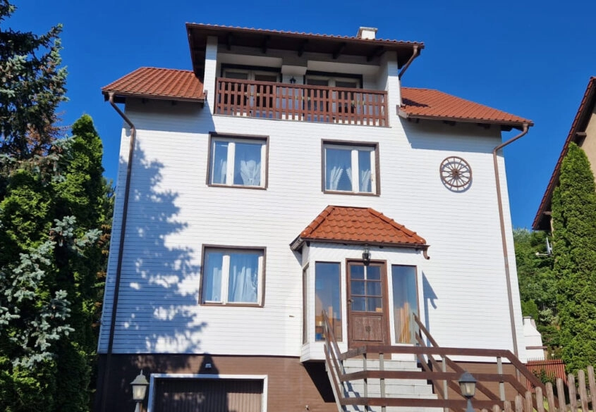 Dom wolnostojący - w spokojnej okolicy