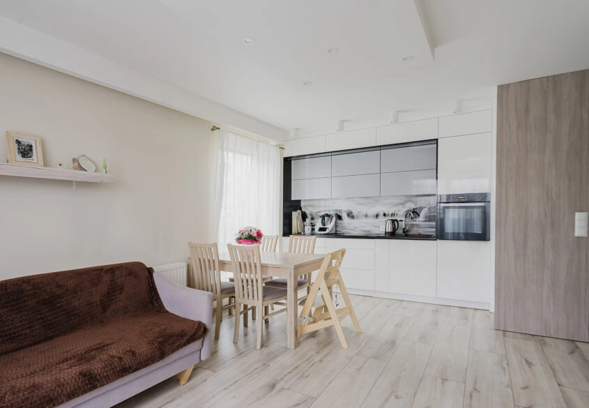 Mieszkanie z 2 miejscami postojowymi w hali garaż