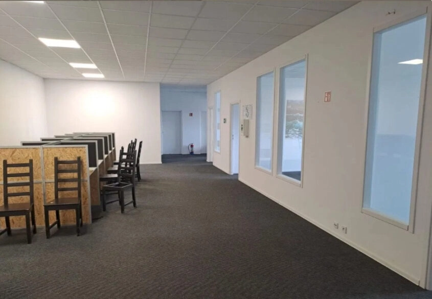 Powierzchnia biurowa w pobliżu Obwodnicy - Osowa!