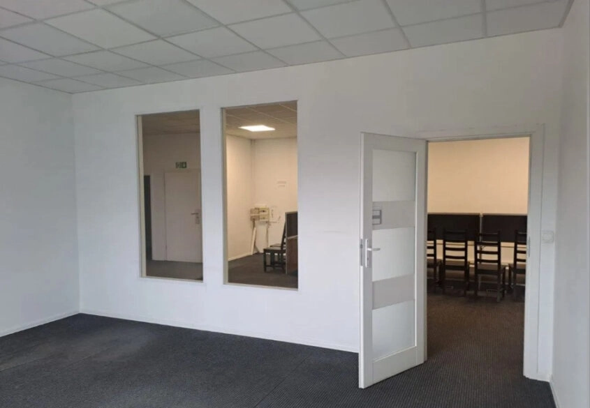 Powierzchnia biurowa w pobliżu Obwodnicy - Osowa!