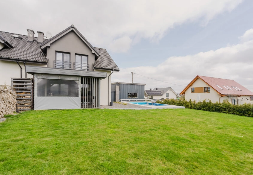 Wyjątkowy dom z basenem Pępowo