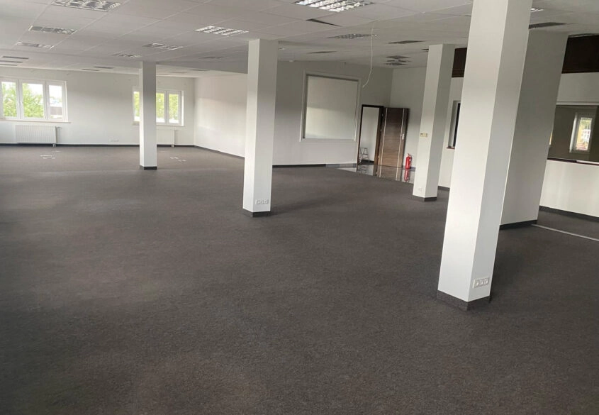 Wynajmę duży lokal biurowy w Gdyyni