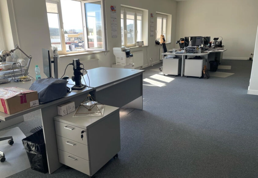 Wynajmę duży lokal biurowy w Gdyyni