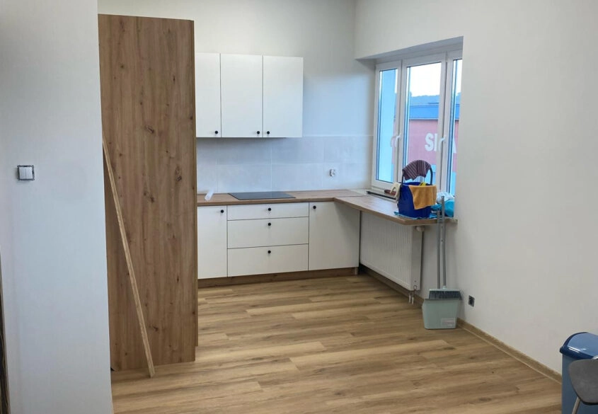 Wynajmę duży lokal biurowy w Gdyni Chylonii