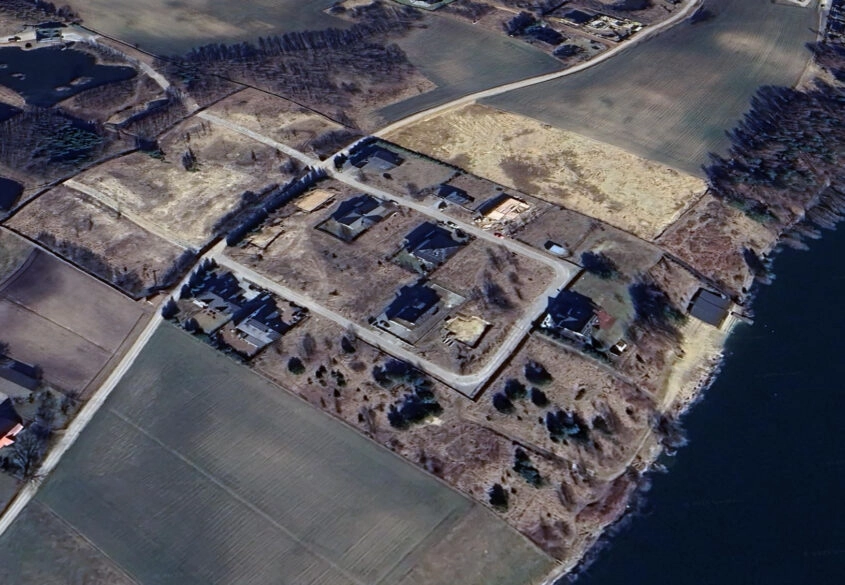 Działki budowlane z dostępem do jeziora.