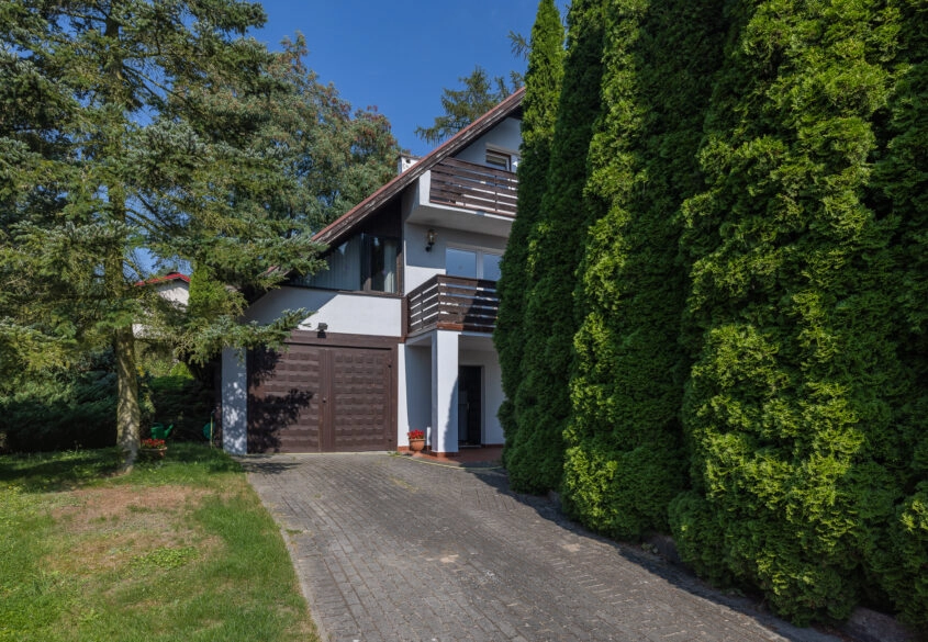 Urokliwy dom położony w otoczeniu jezior i lasów!