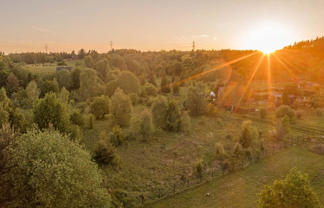 Duża działka w cichej i spokojnej okolicy