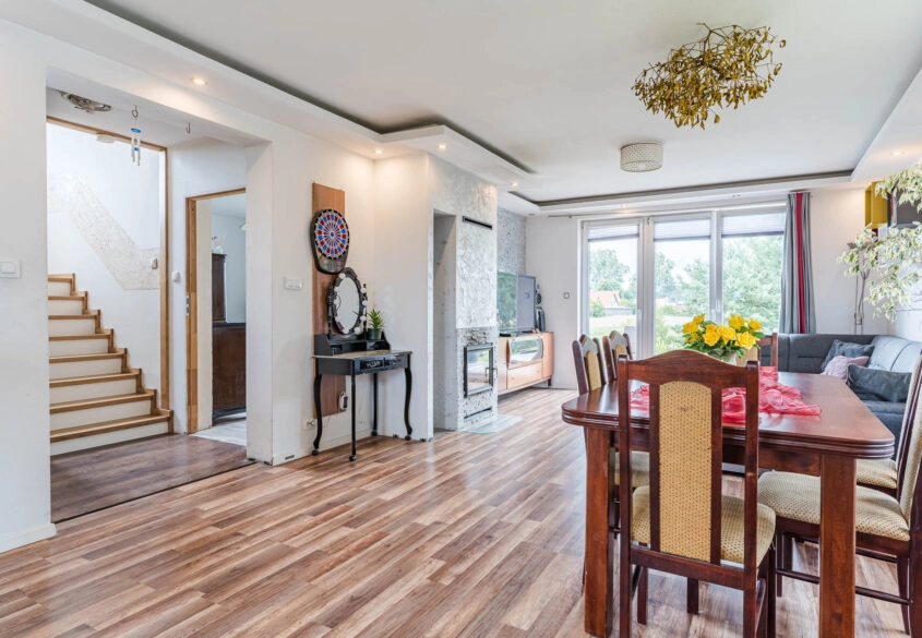 Świetny dom położony w malowniczej scenerii!