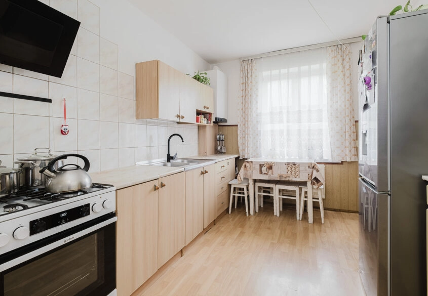 Dom do zamieszkania lub pod usługi