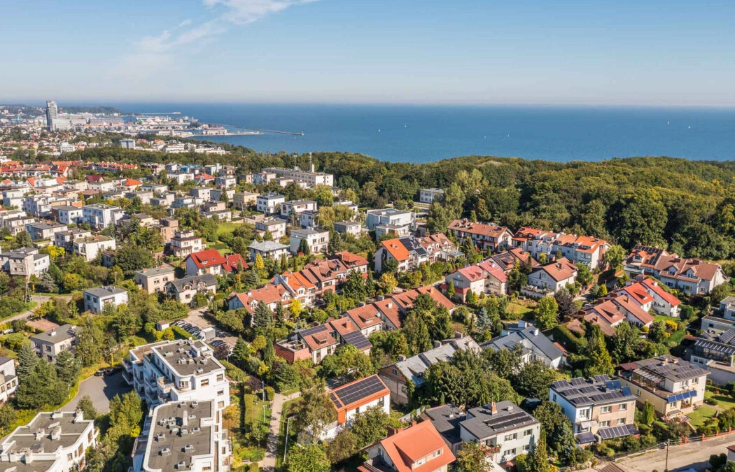 NIERUCHOMOŚC Z POTENCJAŁEM W GDYNI REDŁOWIE !